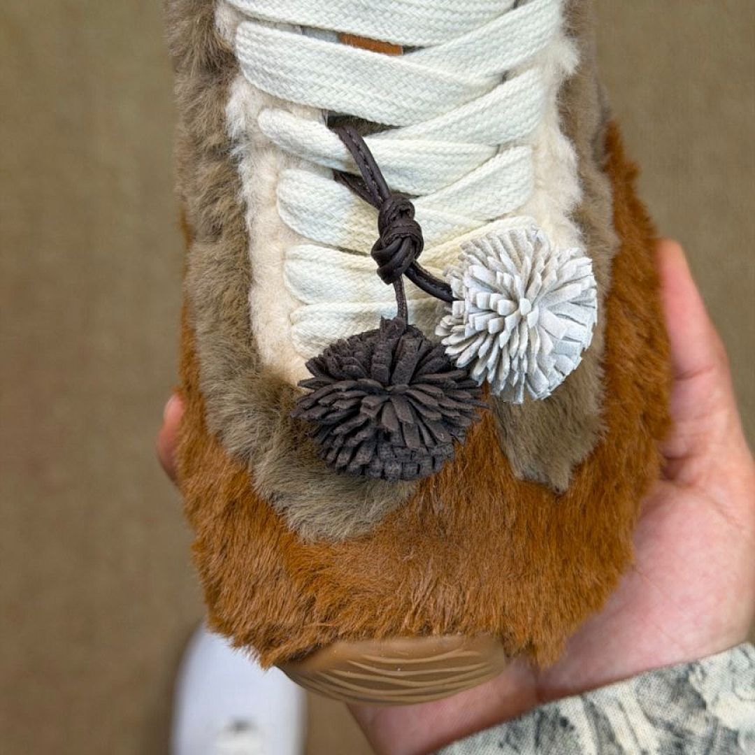 Loewe L.A. L Knot Furry Low-Top Sneakers Brown Ecru Red, Luxury Designer Trainers, Fluffy Shearling Shoes, Unisex - Image 5