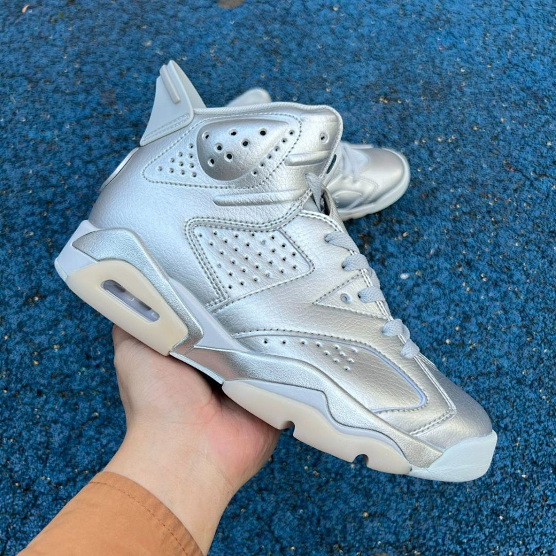 Nike Air Jordan 6 Retro Metallic Silver CT8529-070 Men's Basketball Sneakers Shoes - Image 9