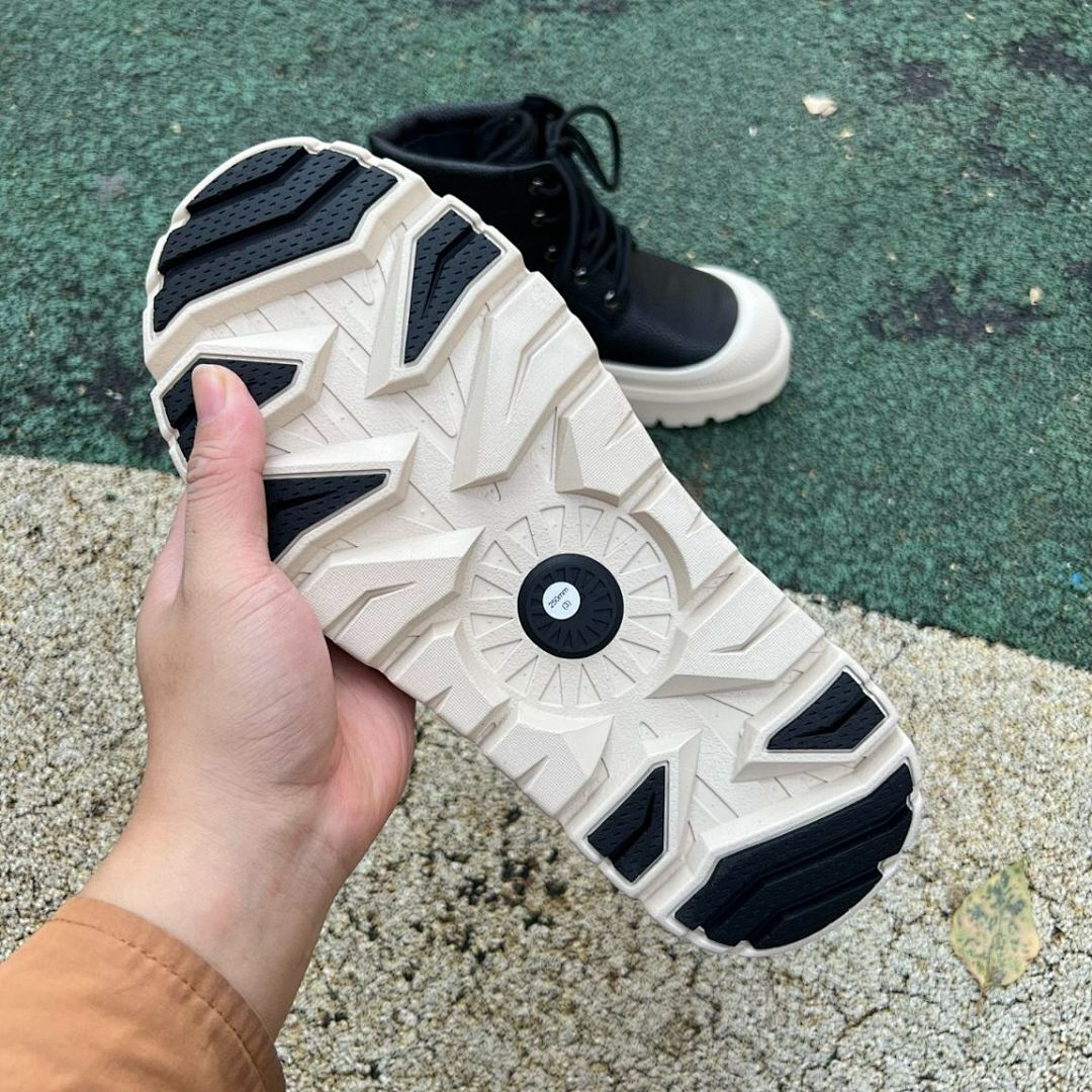 Black Pebbled Leather Lace-Up Combat Boots with Cream Chunky Platform Sole - Image 7