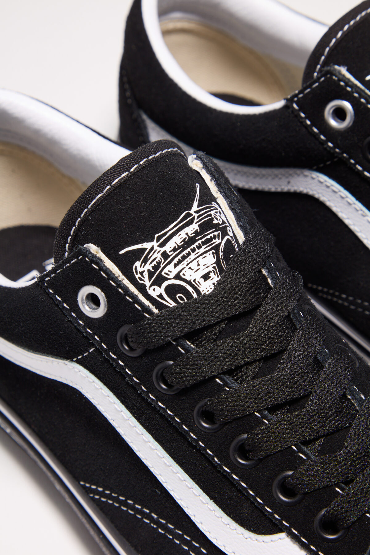 Travis Barker x Vans Old Skool “Dues Paid” - Image 12