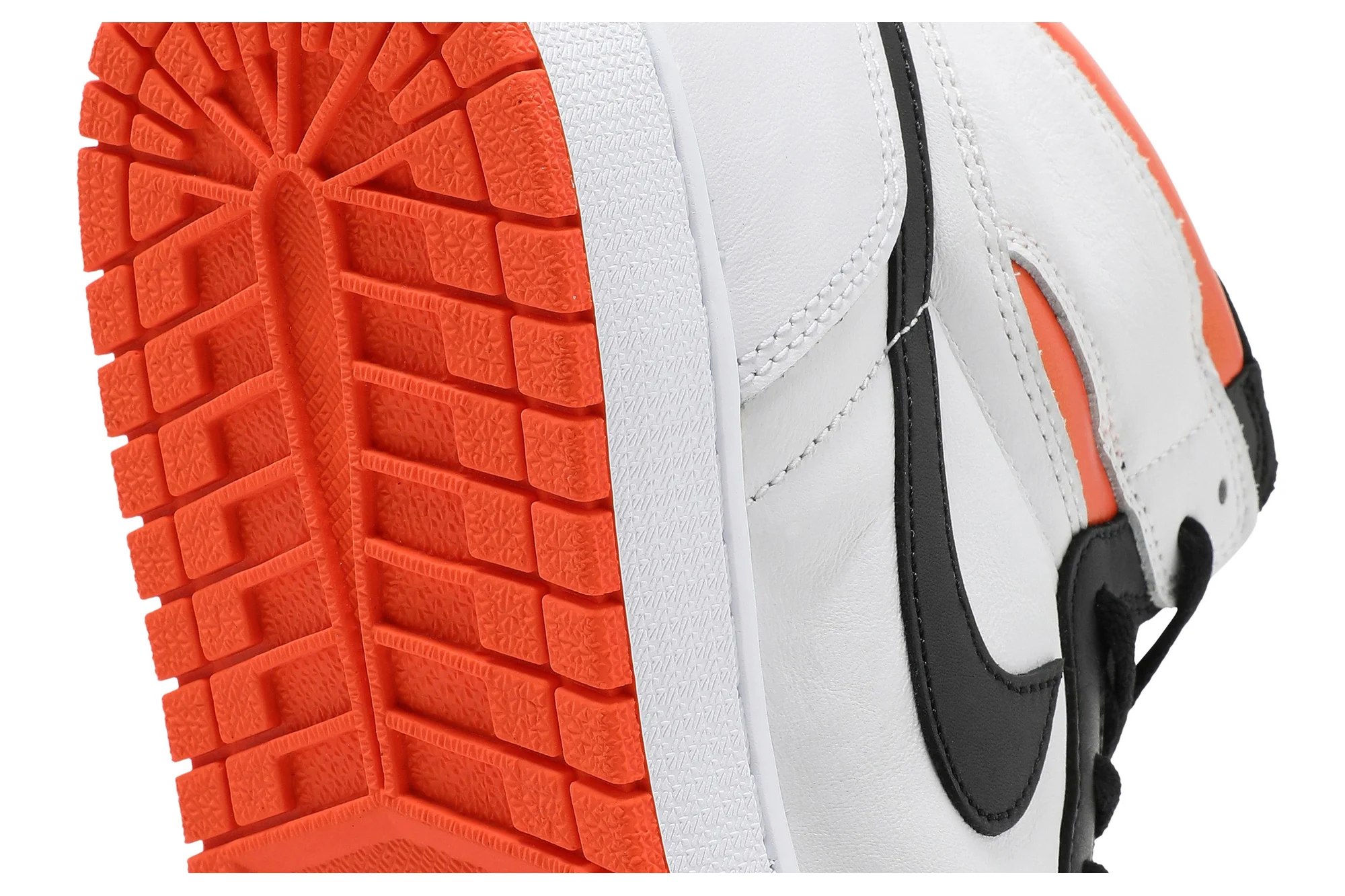 Air Jordan 1 Retro High OG ‘Electro Orange’ 555088-180 - Image 10