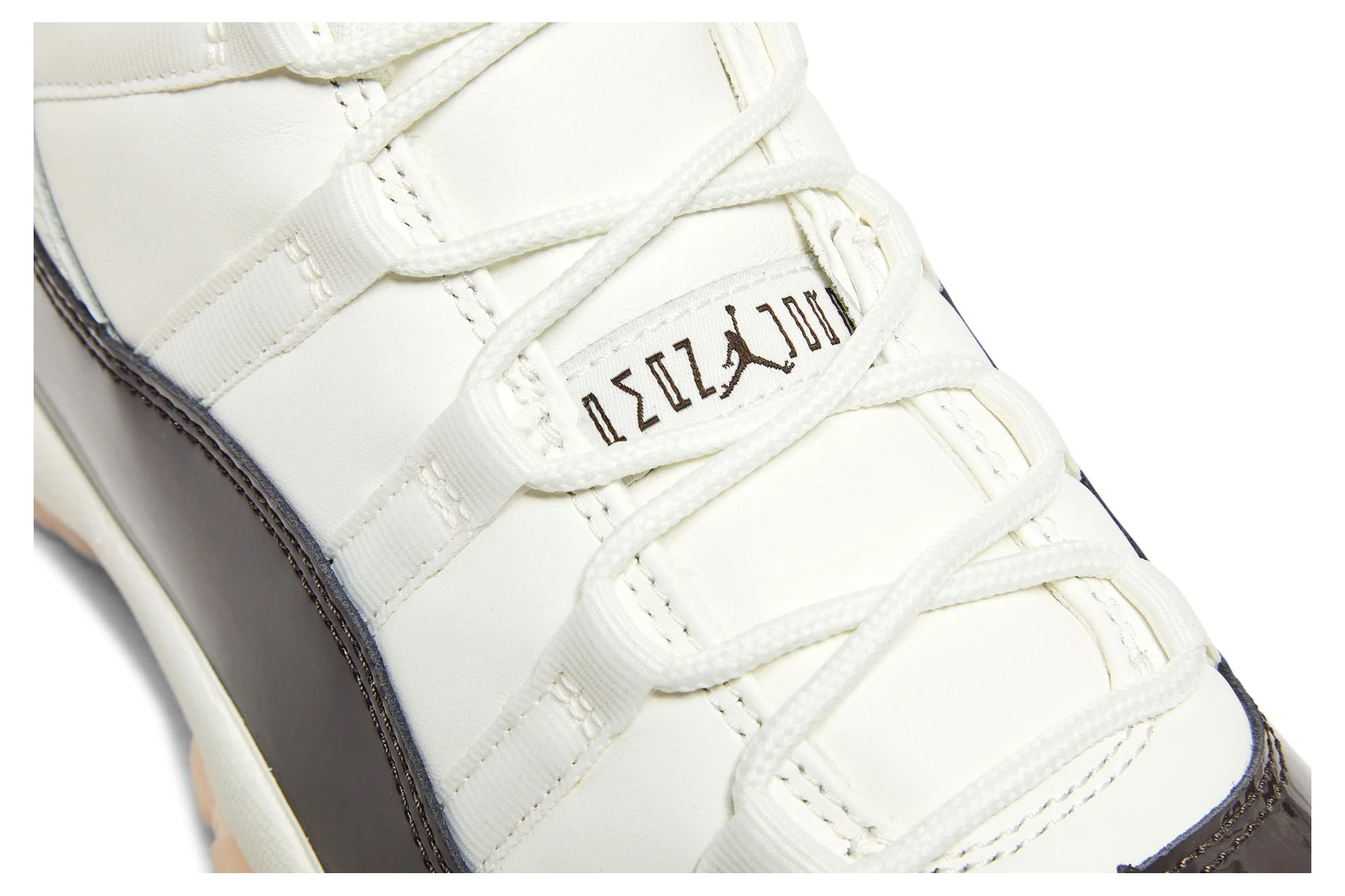 Air Jordan 11 Retro ‘Neapolitan’ AR0715-101 - Image 9
