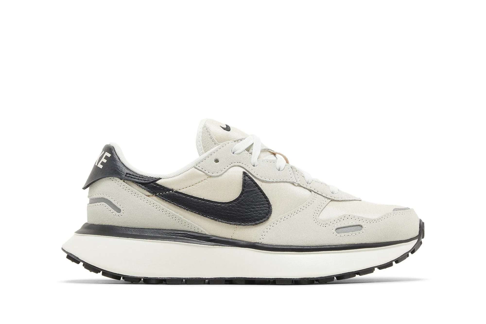 Nike Phoenix Waffle ‘Summit White Black’ FD2196-100